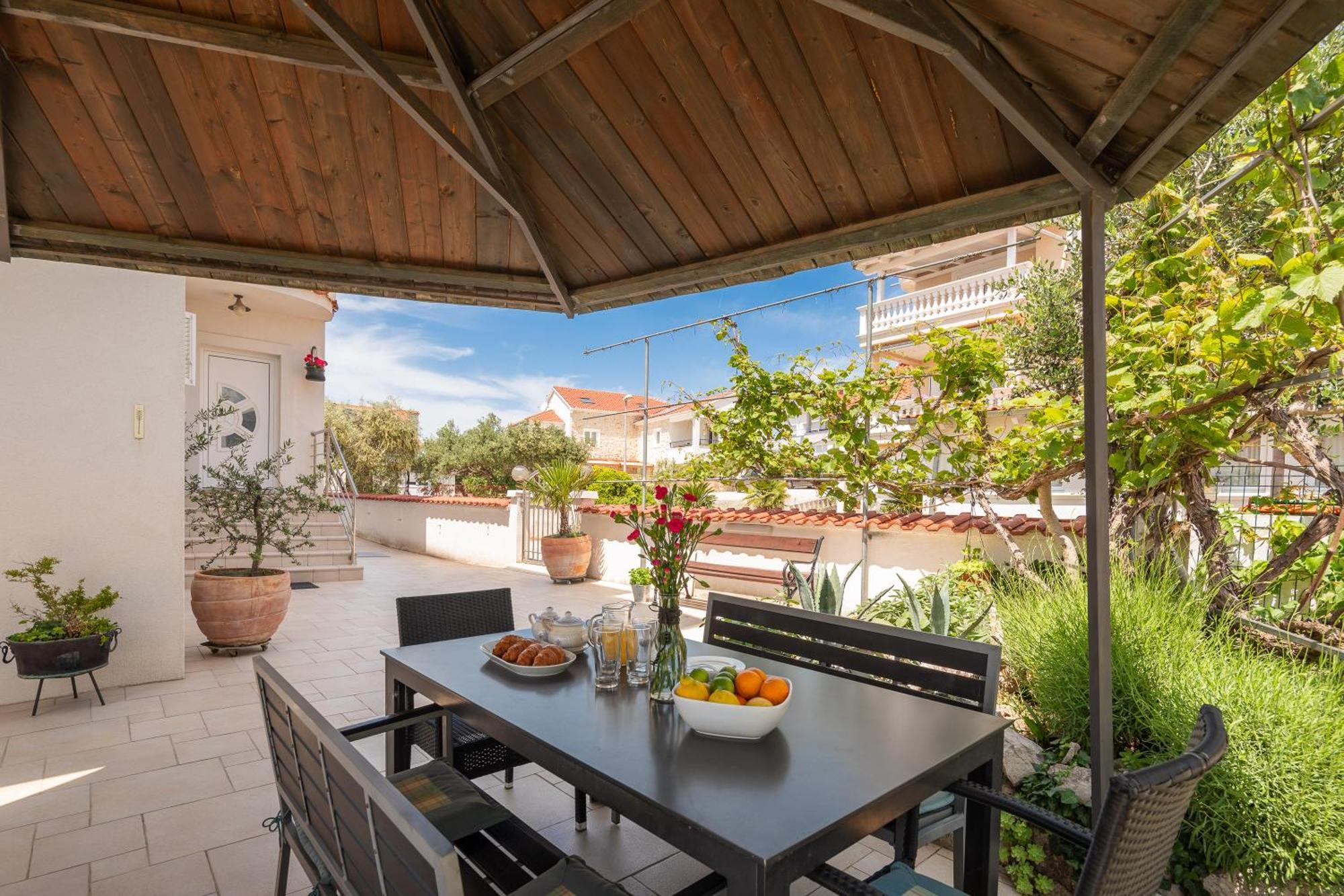 Sea View Apartments Tihi II Водице Екстер'єр фото