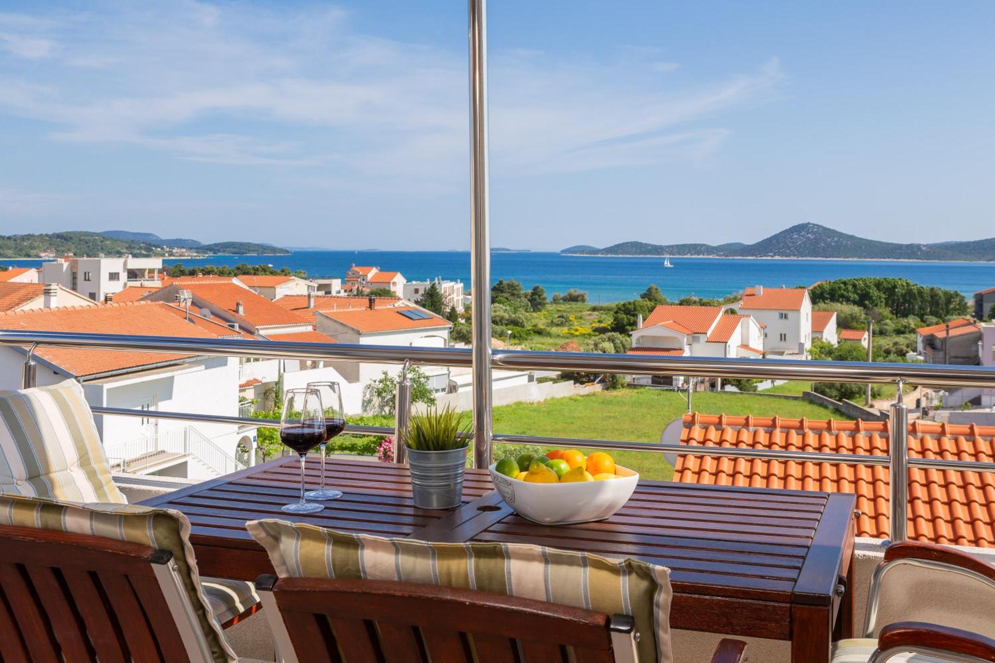 Sea View Apartments Tihi II Водице Екстер'єр фото